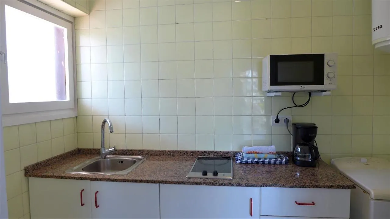 Apartamentos Flandria サロウ アパート