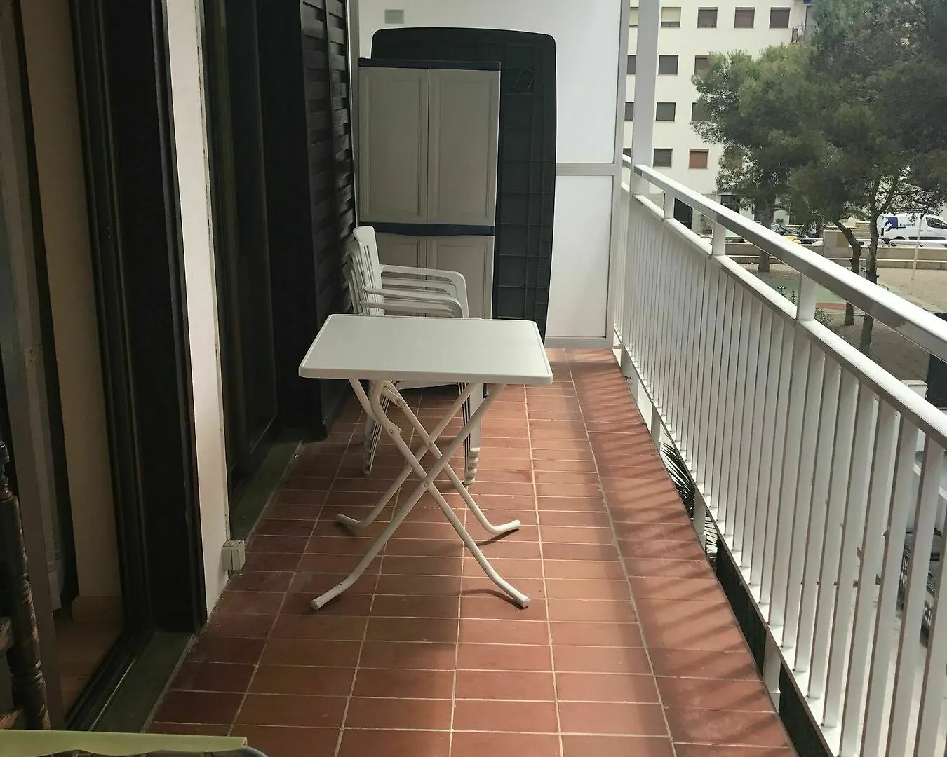 Apartamentos Flandria サロウ スペイン