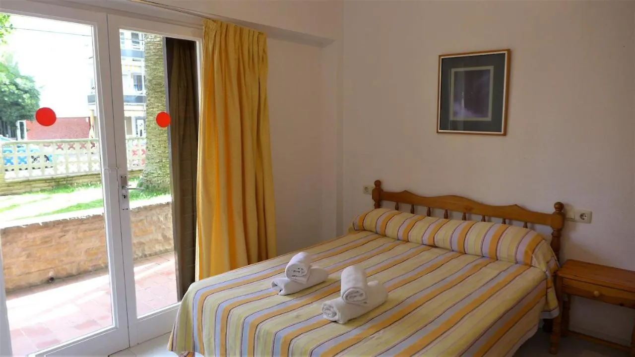 Apartamentos Flandria Salou Spain